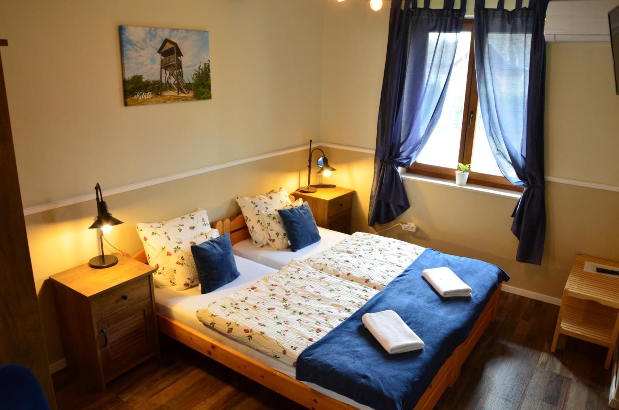 Kerekerdo Vendeghaz Hotel Kisszekely Ngoại thất bức ảnh